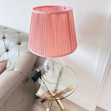 Central Derby Urban 2 Bedroom Flat - An Oasis Of Elegance! Free Parking And Wifi Suitable For Families And Professionals Esterno foto